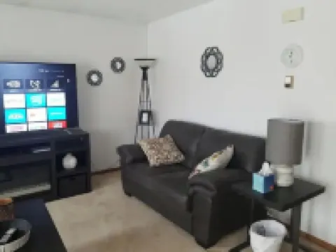 Spacious 1 BR Apartment located above a Salon.