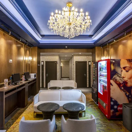 Mayer Inn Отели рядом с достопримечательностью «Мемориал Чан Кайши»