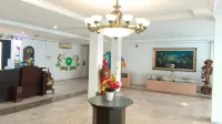 RedDoorz at Hotel Istana Permata Ngagel Surabaya