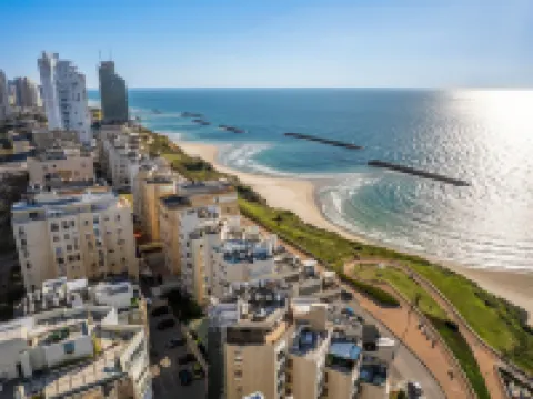 Netanya Beach & Pool Comfort Stay Hotels in Scharonebene