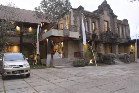 Purana Suite Ubud