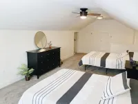 Lovely Place in Prime Location-Near Trails-Hot Tub