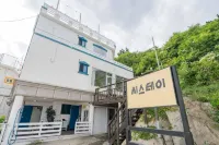 Gangneung Seaside Pension Các khách sạn gần Jumunjin Beach