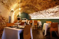 Petit Hotel Hostatgeria Sant Salvador - breakfast