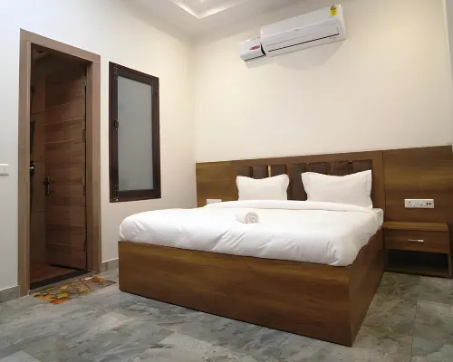 Hotel Skyz Hotels in Sirsa