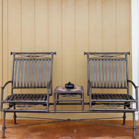 Comfy West Cabin nestled in Tombstone's Historic District! Pet Friendly!