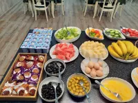 알 마디나 호텔 사마르칸드  호텔