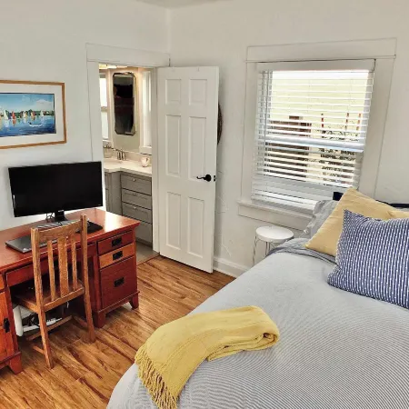 Park Avenue Beach Paradise Chic & Secluded 4 Bdr