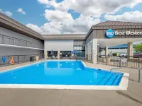 Best Western Center Inn Hotels near Chicks Beach