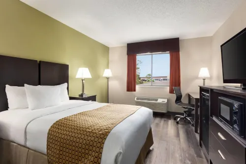 Baymont by Wyndham Monroe Hotels in Monroe