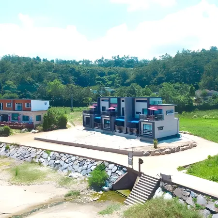 Namhae South Marine Spa Pension