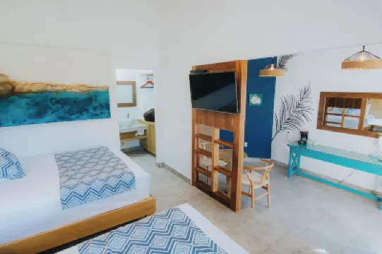 Buena Vista Oceanfront & Hot Springs Resort Hotel di 