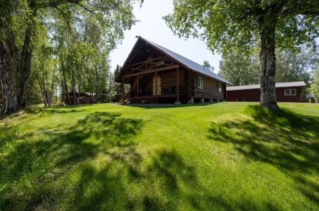 Cozy Rustic Duplex Cabin - Ketchikan Side Отели в г. Стерлинг