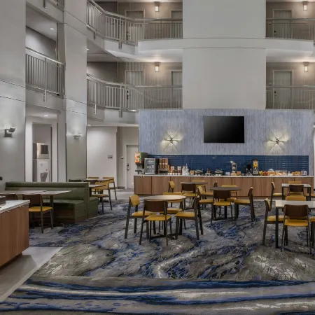 Fairfield Inn & Suites Oakland Hayward