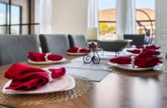 New Lakefront w/ Free Boat & Pool & Massage Chair & Near State Farm Stadium
