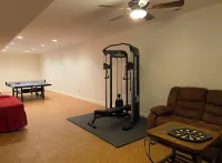 Escape to Nature: Exquisite Retreat Perfect for Gatherings near Charlottesville