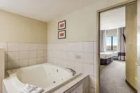 Comfort Suites Chicago O'Hare Airport - Hot Tub