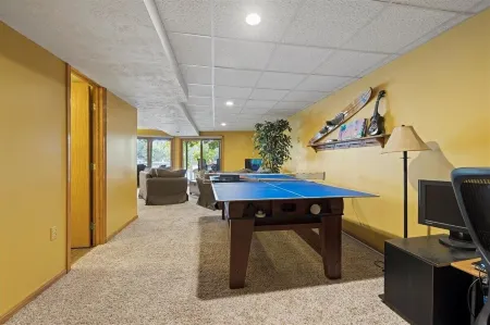 Lakefront Cottage on Apple Valley Lake