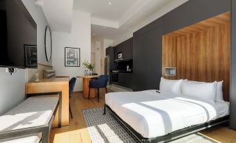 Icon Roma 517 by Wynwood House