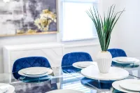 2 Story Oasis: 30+Days + Large Yard/Pet Friendly Hotels in Chillum