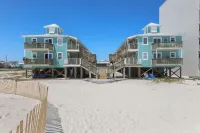 Sunrise Village 215- 2BR 1BA Gulf Front Sleep 6
