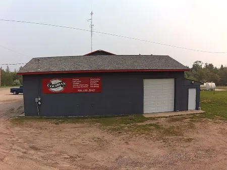 Cozy 1-bedroom apartment in serene Grand Marais. Sleeps 4