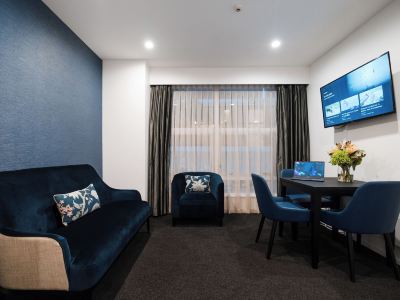 Gilmer Apartment Hotel