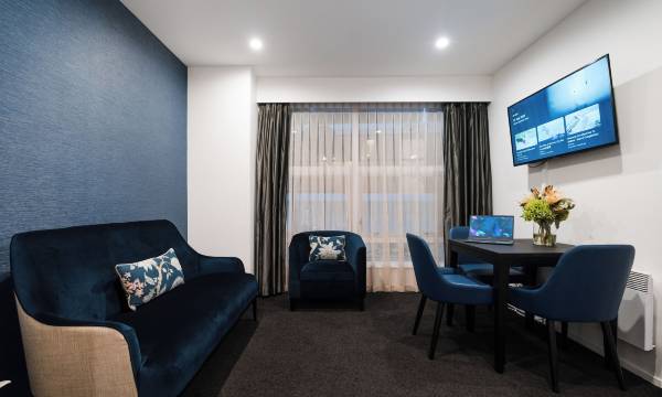 Gilmer Apartment Hotel