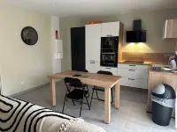 T3 HOUSE in a pleasant village Hotels in Saint-Mitre-les-Remparts