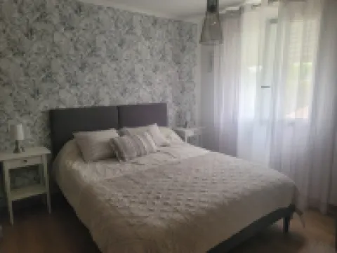 Villa 8 persons all comfort private swimming pool 7x4 Hotels in Montarnaud