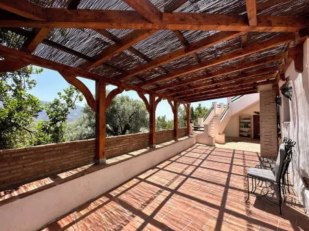 Cortijo Al-Andalus Casa Medina Отели в г. Орхива