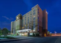 DoubleTree by Hilton Biloxi Hotels near Keesler Air Force Base
