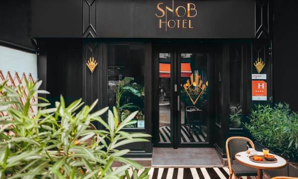 Snob Hotel