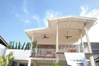Your Home Ayutthaya Hotel di Hua Ro