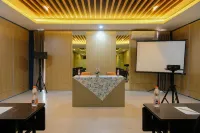 Lynn Hotel Serang Hotels in Serang