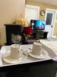 Cozy, Private Suite in Bedford — Bed, Laundry,kitchenette and Self Check in - บังกะโล