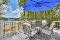 Boat, Fish & Unwind: Waterfront Gem in Pocono Mtns - Wifi