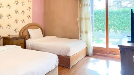 Big Family/AC/garden/17m>Geneva/walk>center/Tennis