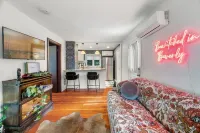 Witchy Hideaway Cottage with AC, Outdoor Patio, Close to Salem & Downtown