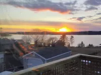 Sunset by the Bay retreat close to downtown Hotels in Lubec