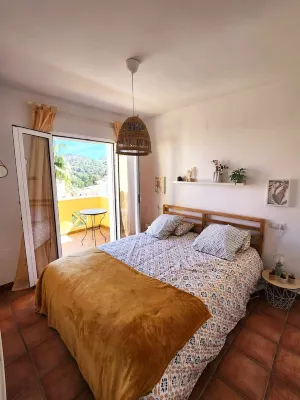 Escape to the heart of a golf course: House with sea and mountain views