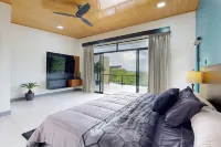 New 3BR Home with Amazing Sunset View in Quepos
