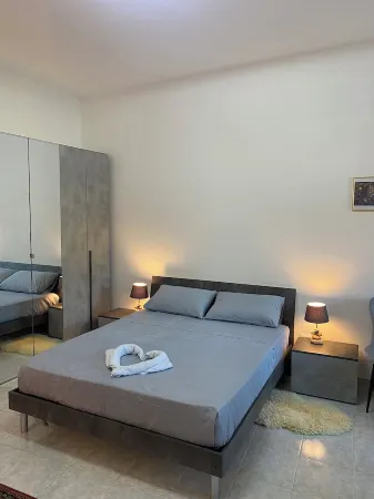 Mini Red Hub - Design Apartment Vieni a immergerti nel verde!!! Отели в г. Сант-Агапито