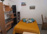 Studio for rent St Cassien lake فنادق في توريت