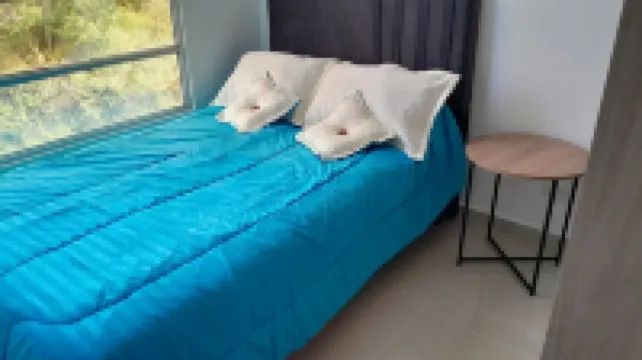 Enjoy relaxing in this charming 2BR/1BA APT Hotel di 