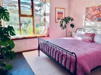 Spacious Eco Home Among Native Gardens – Peaceful Family Retreat Yapeen住宿飯店