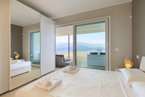 Skylake Penthouse - Stresa