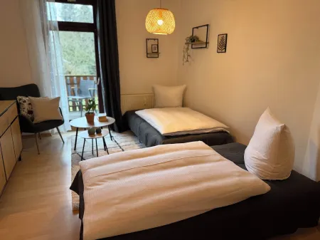 Apartment KARL - Holiday apartment for 4 people in the beautiful Luther quarter