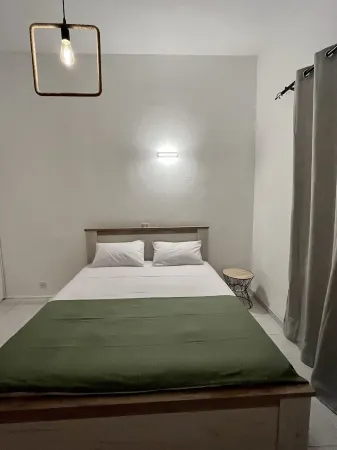 Cosy Home For Your Stay-10Mins to the Beach Отели в г. Порт-Луи