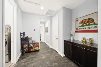6BD/3BA/ Villa/10Beds/ Grill /NearUCR/Large Space/clean/outdoor furniture